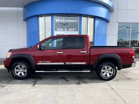 1 image of 2015 Nissan Titan SV