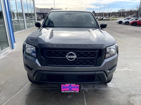 2022 Nissan Frontier S