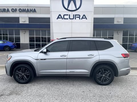 1 image of 2021 Volkswagen Atlas 3.6L V6 SE w/Technology R-Line