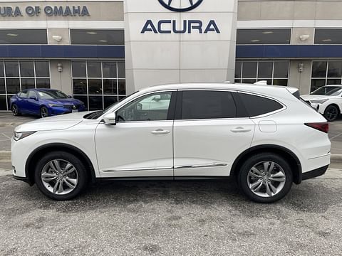 1 image of 2025 Acura MDX BASE