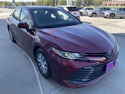 2019 Toyota Camry Hybrid LE