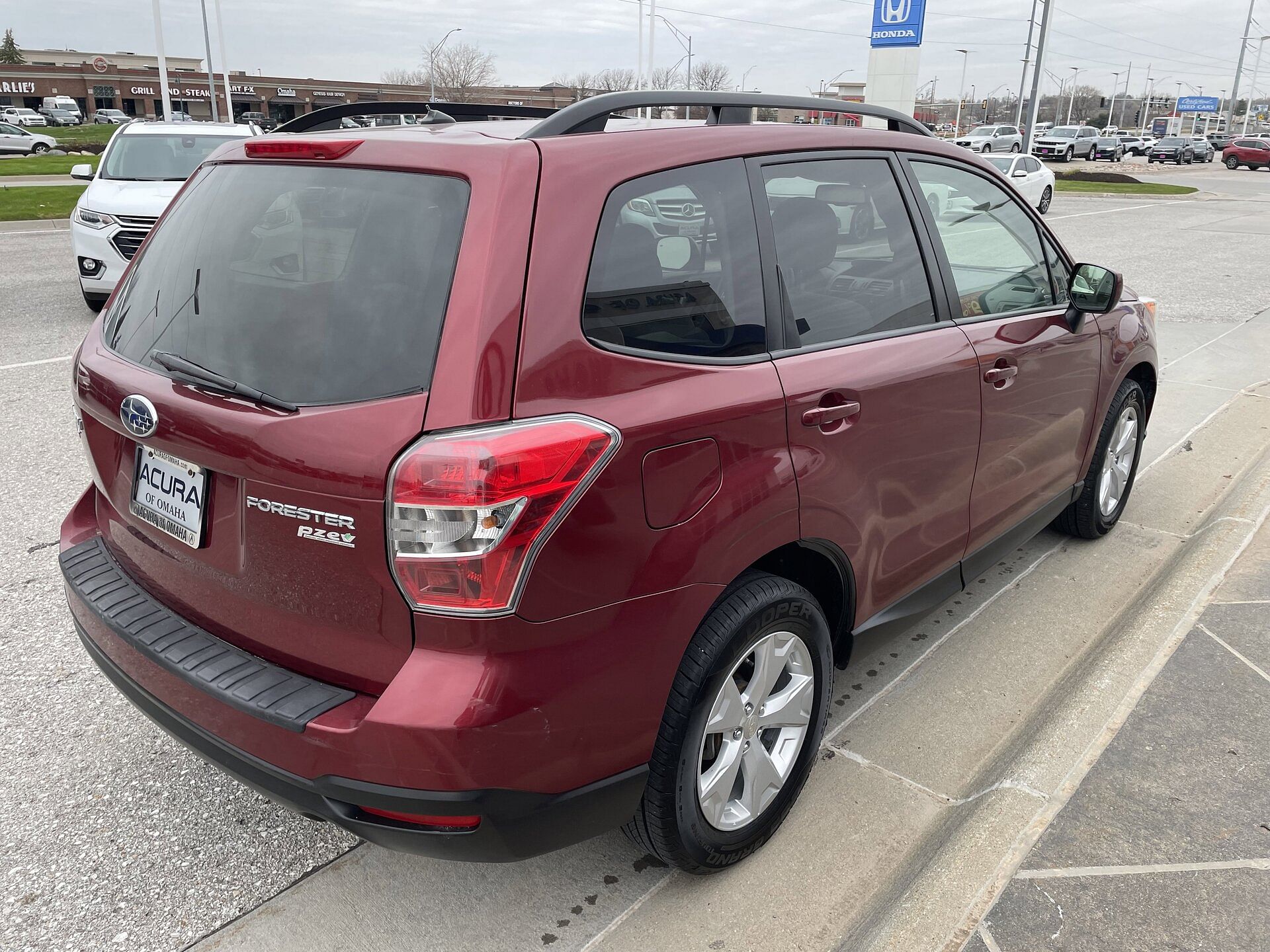 Used 2015 Subaru Forester i Premium with VIN JF2SJADC0FH577977 for sale in Omaha, NE