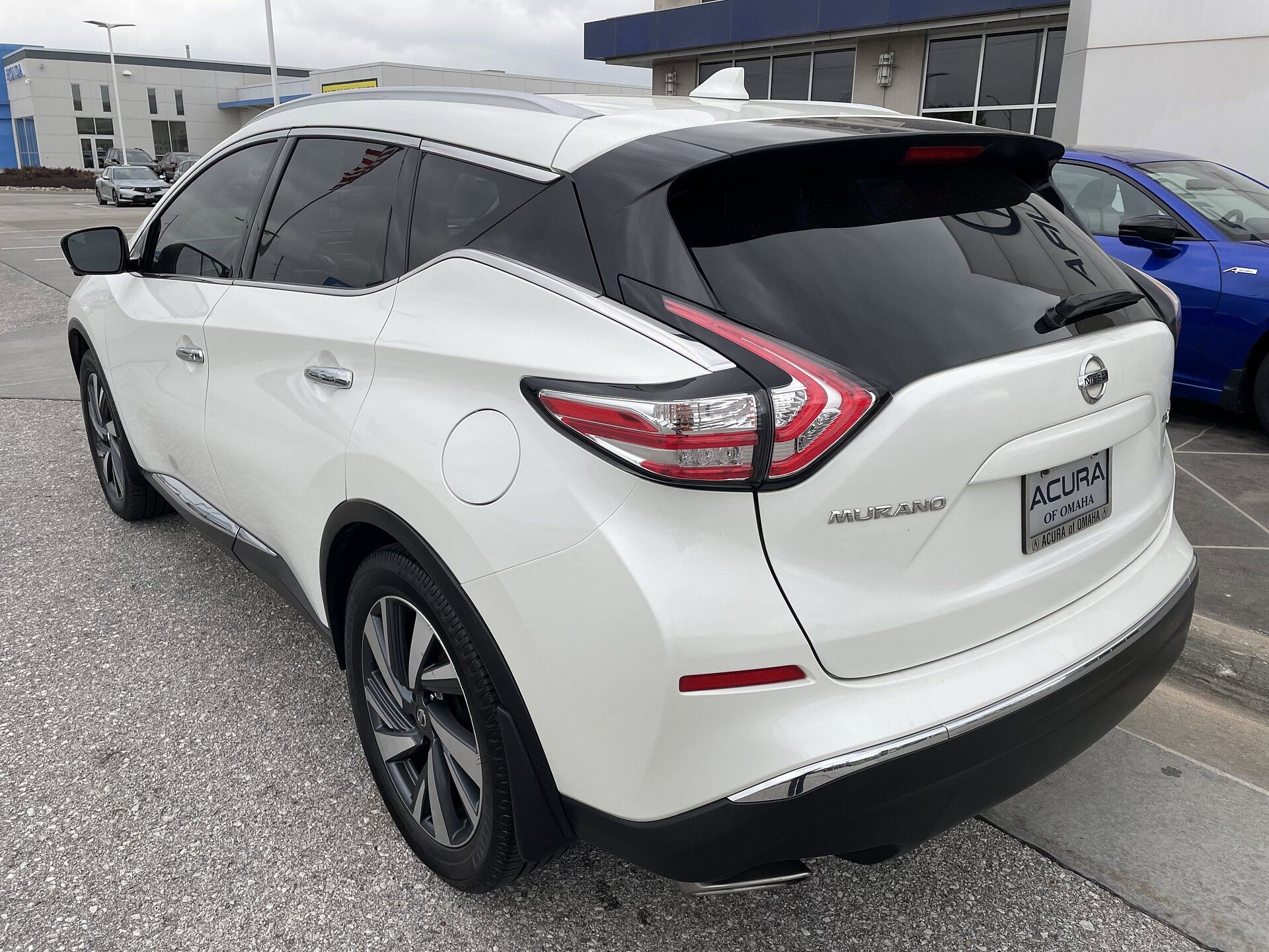 Used 2017 Nissan Murano Platinum with VIN 5N1AZ2MH1HN174689 for sale in Omaha, NE