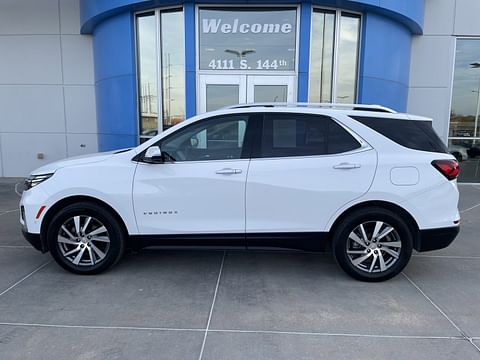 1 image of 2022 Chevrolet Equinox Premier