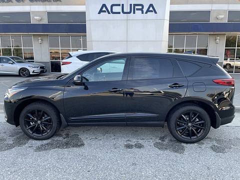 1 image of 2025 Acura RDX BASE