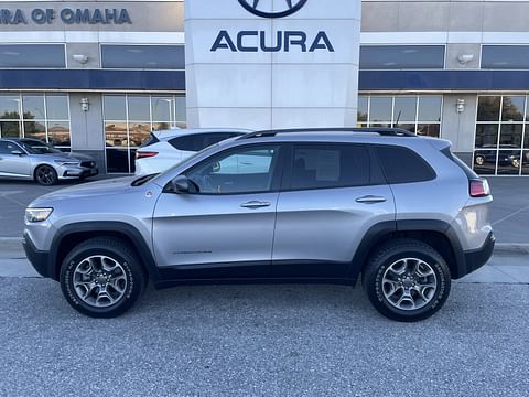 1 image of 2020 Jeep Cherokee Trailhawk