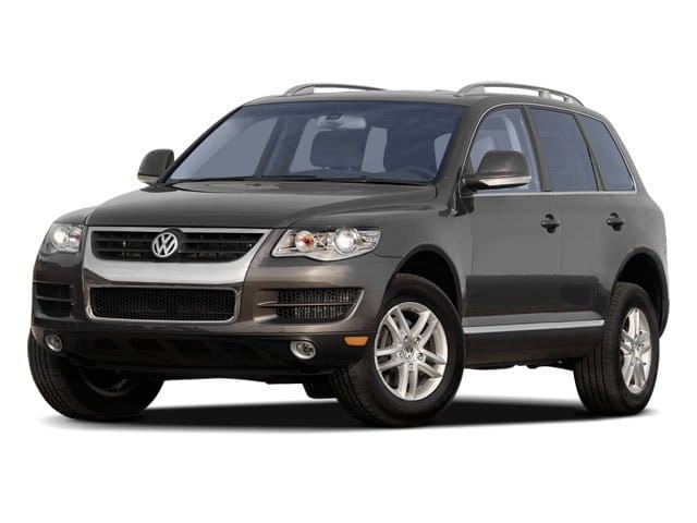 1 placeholder image of  2010 Volkswagen Touareg V6