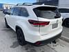 2 thumbnail image of  2019 Toyota Highlander SE