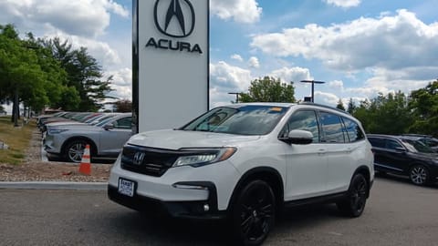 1 image of 2021 Honda Pilot Black Edition