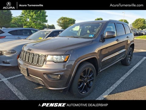 1 image of 2020 Jeep Grand Cherokee Altitude