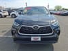 2 thumbnail image of  2023 Toyota Highlander XLE