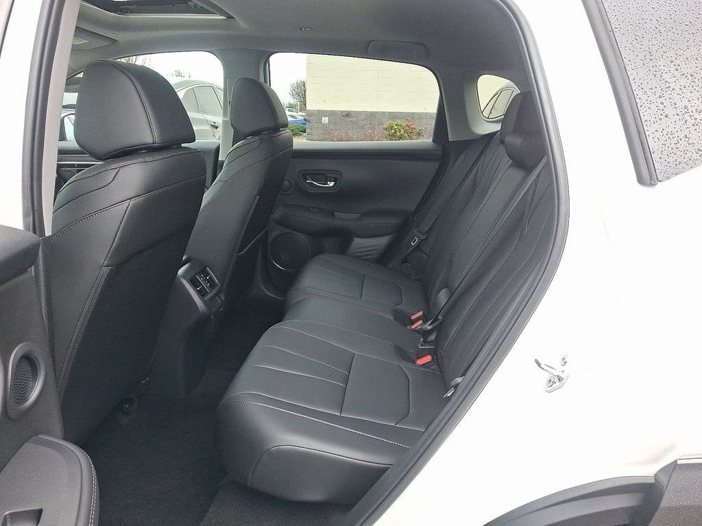 2025 Acura ADX Base - Photo 10