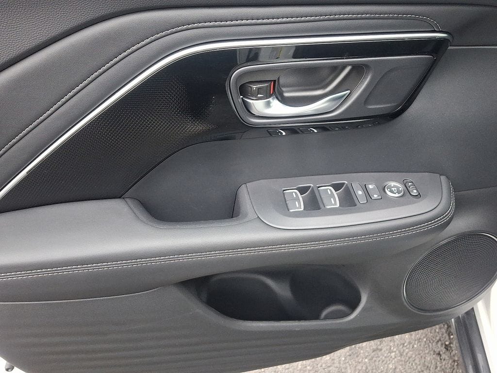 2025 Acura ADX Base - Photo 13
