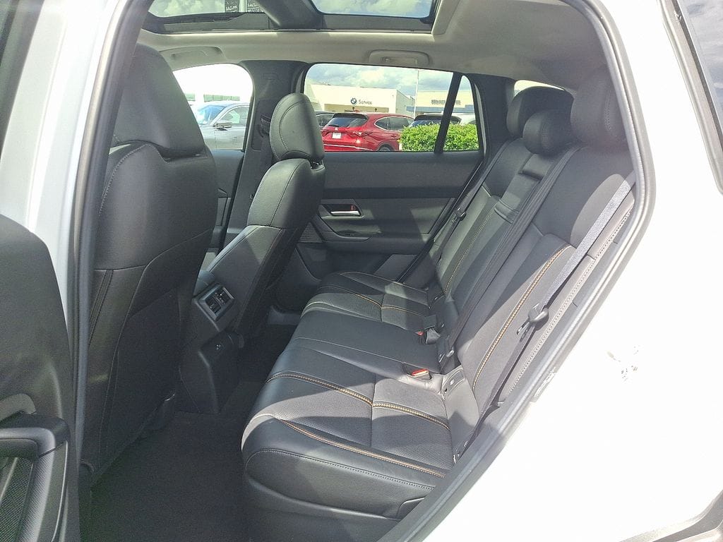2025 Mazda CX-50 Premium - Photo 10