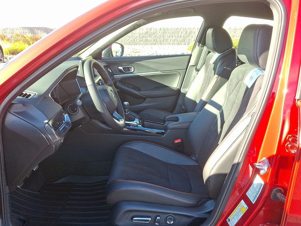 2026 Acura Integra Type S - Photo 6