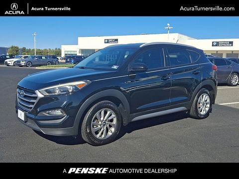 1 image of 2017 Hyundai Tucson SE