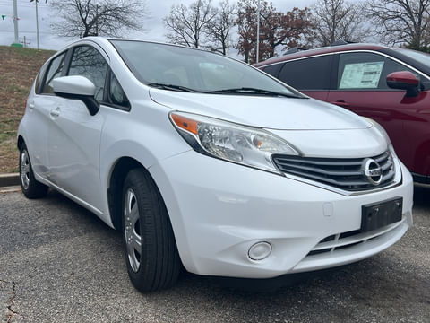 1 image of 2016 Nissan Versa Note SV