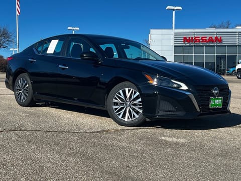 1 image of 2023 Nissan Altima 2.5 SV