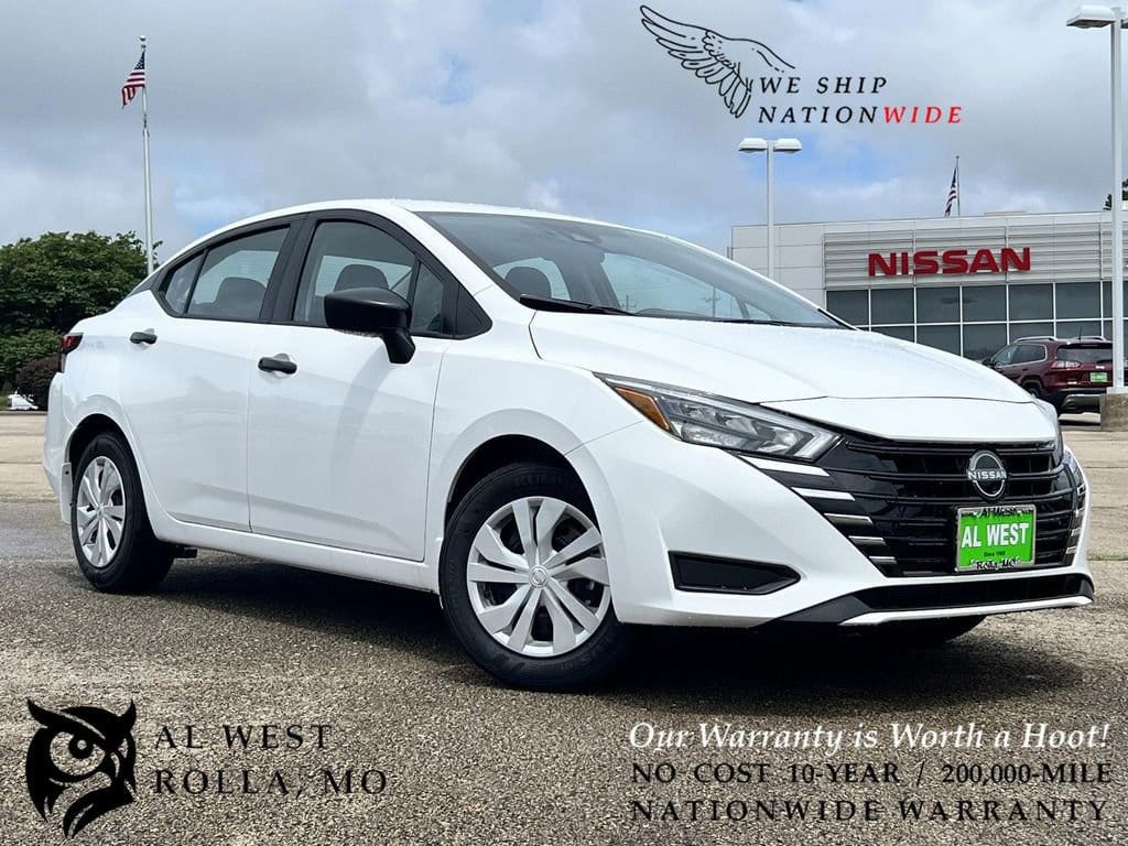 2025 Nissan Versa Sedan S's photo