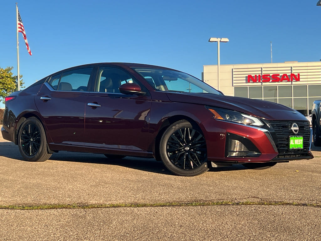 2025 Nissan Altima SV's photo