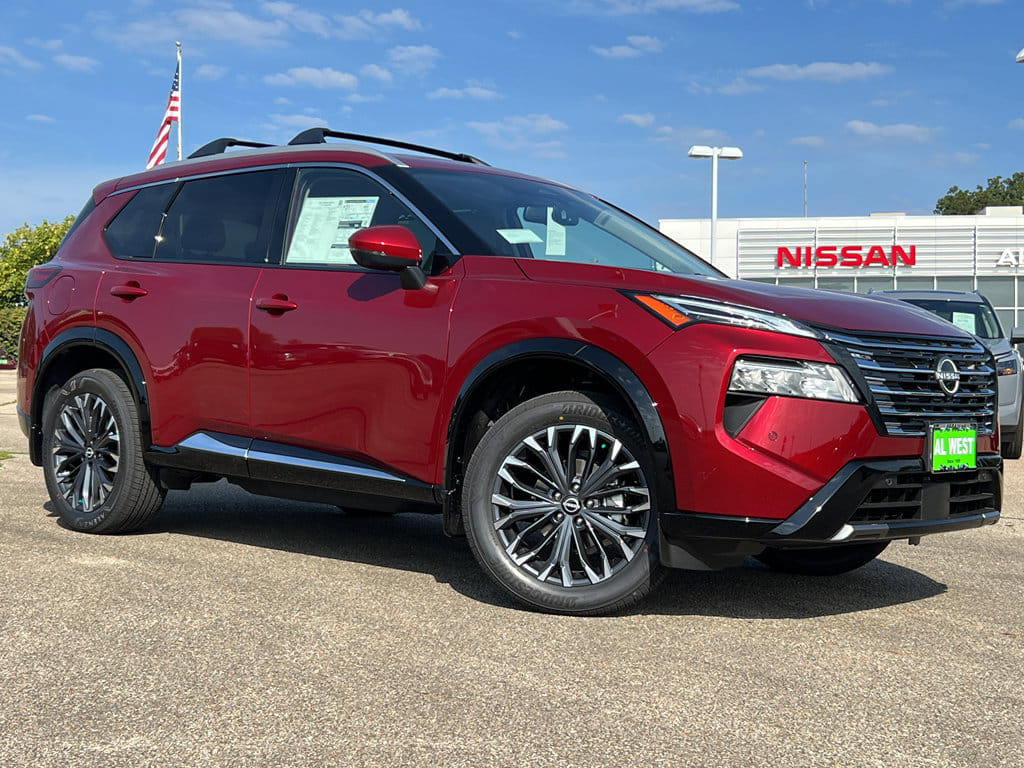 2026 Nissan Rogue Platinum's photo