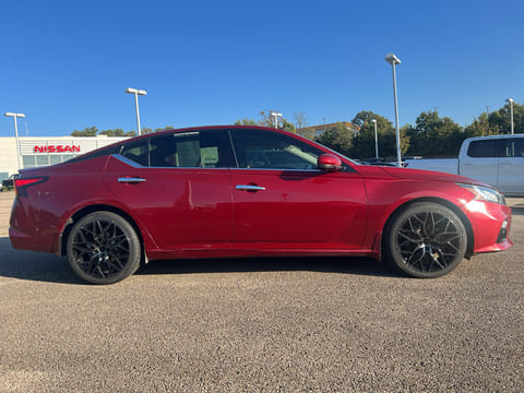 2019 Nissan Altima 2.5 Platinum