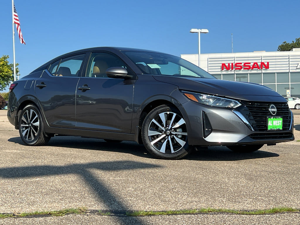 2025 Nissan Sentra SV's photo