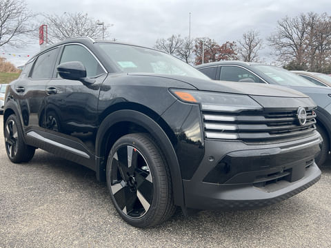 1 image of 2026 Nissan Kicks SR