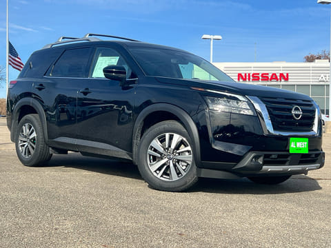1 image of 2025 Nissan Pathfinder SL