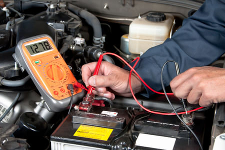 How to Tell if Your Car Battery is Dead or Needs a Charge