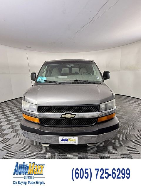 1 image of 2007 Chevrolet Express Passenger Work Van