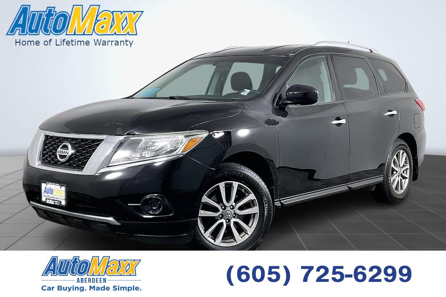 2014 Nissan Pathfinder SV's photo