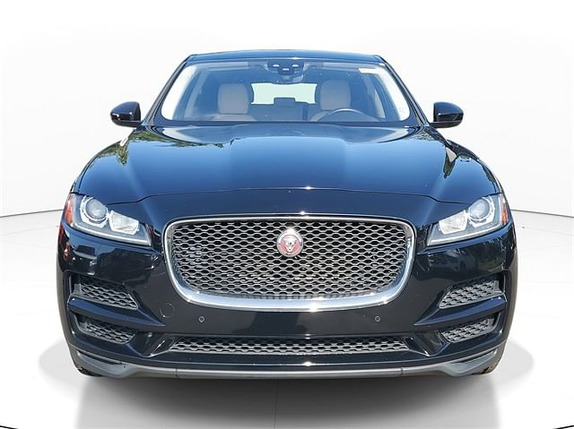 Used 2019 Jaguar F-Pace Premium with VIN SADCJ2FX6KA600100 for sale in Brandon, FL