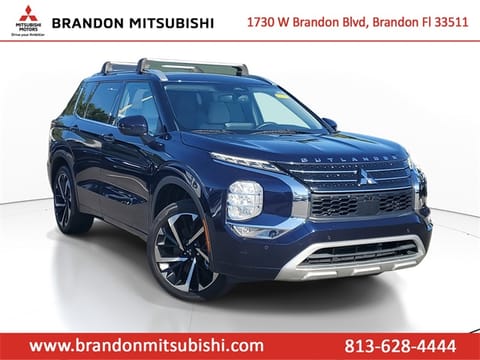 1 image of 2022 Mitsubishi Outlander SEL