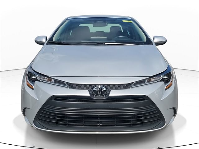 Used 2024 Toyota Corolla LE with VIN 5YFB4MDE2RP101988 for sale in Brandon, FL