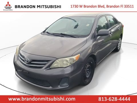 1 image of 2013 Toyota Corolla LE