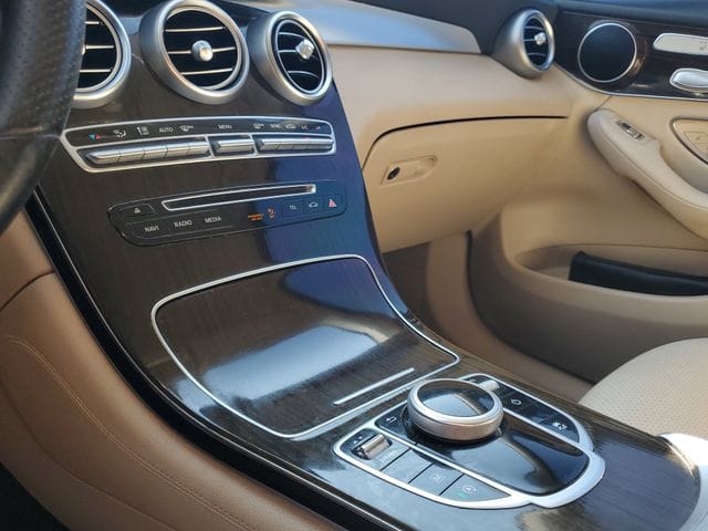 2019 Mercedes-Benz GLC GLC300 - Photo 28