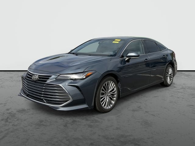 2019 Toyota Avalon Limited's photo
