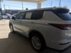 14 thumbnail image of  2022 Mitsubishi Outlander ES