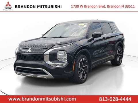1 image of 2023 Mitsubishi Outlander