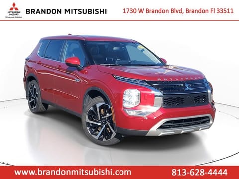 1 image of 2023 Mitsubishi Outlander PHEV