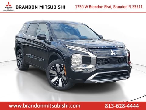 1 image of 2026 Mitsubishi Outlander