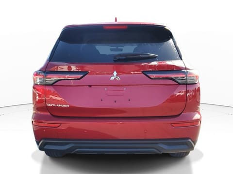 2026 Mitsubishi Outlander ES