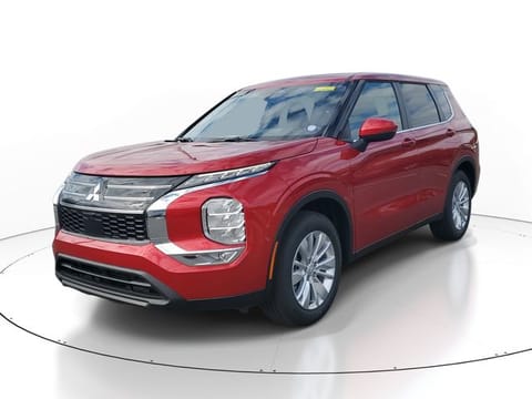 2026 Mitsubishi Outlander ES