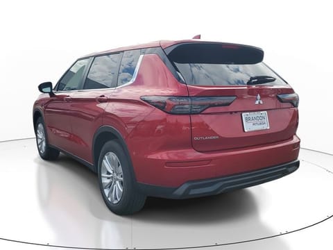 2026 Mitsubishi Outlander ES