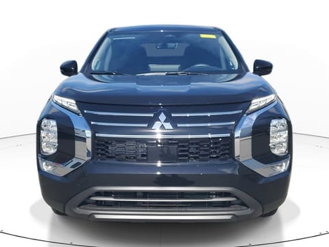 2026 Mitsubishi Outlander ES