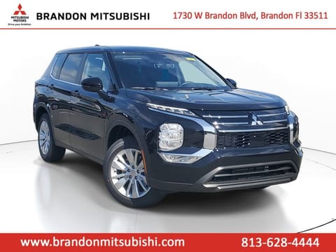 1 image of 2026 Mitsubishi Outlander ES