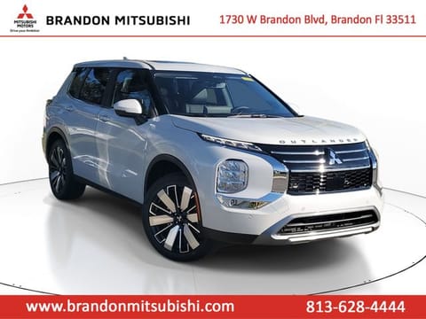 1 image of 2026 Mitsubishi Outlander SE