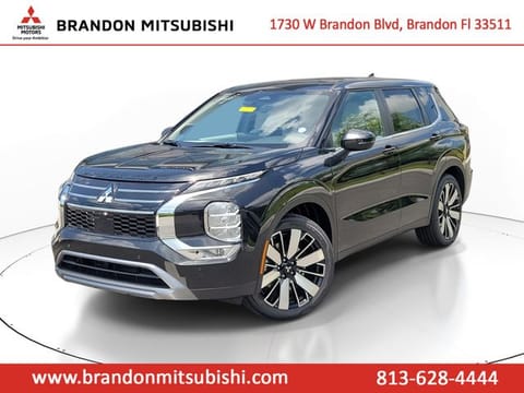1 image of 2026 Mitsubishi Outlander SE