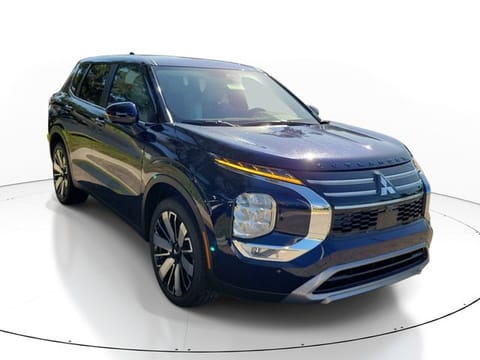 2026 Mitsubishi Outlander SE